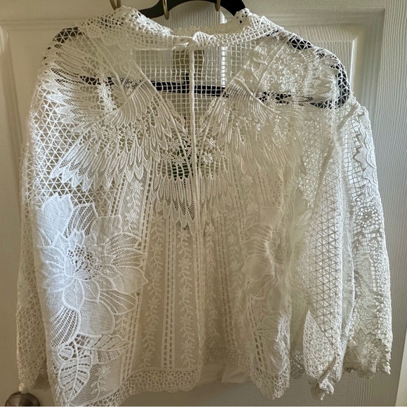 FARM Rio White Lace Top - Picture 3 of 3